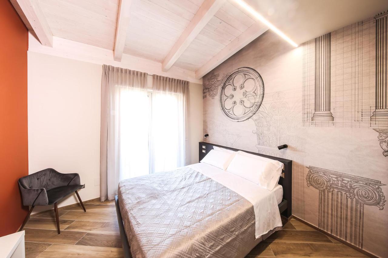 Vicolo Malavolta 7 Rooms And Suites Pedaso Kültér fotó