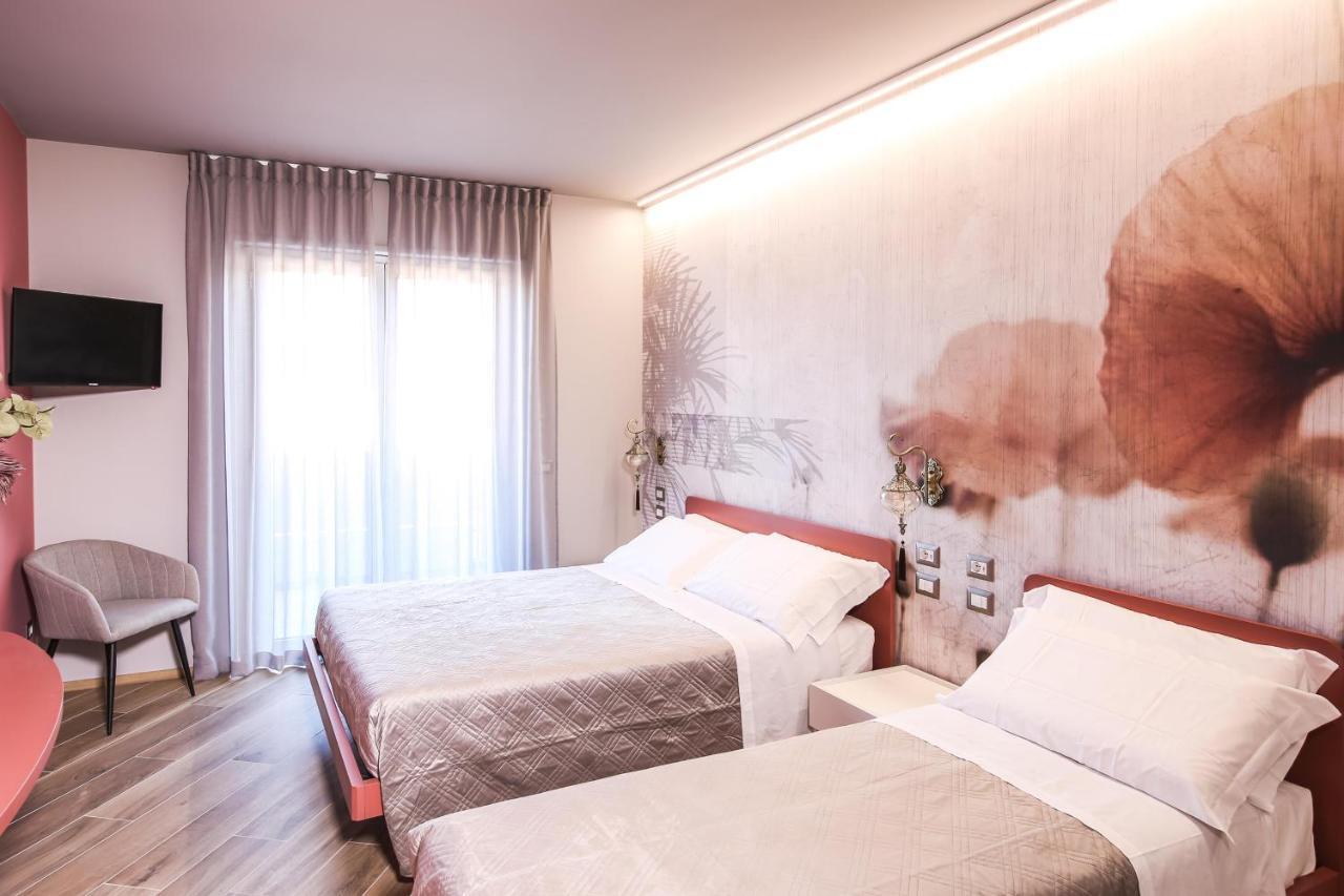 Vicolo Malavolta 7 Rooms And Suites Pedaso Kültér fotó