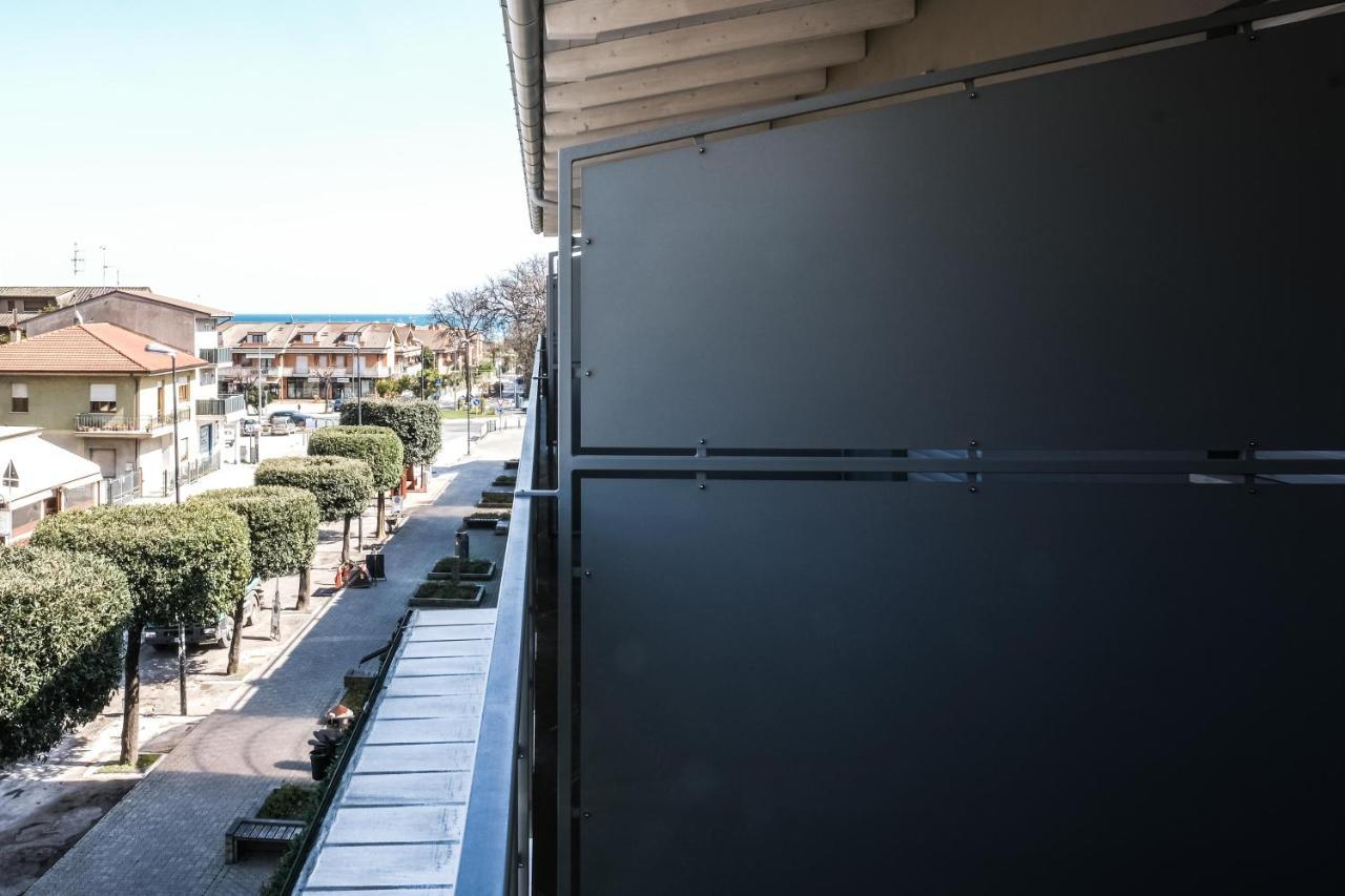 Vicolo Malavolta 7 Rooms And Suites Pedaso Kültér fotó